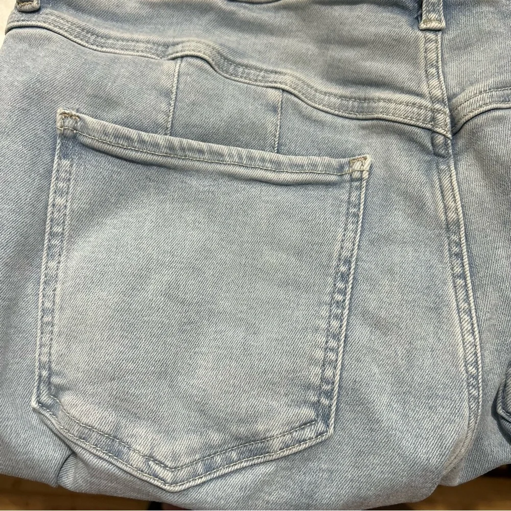 Free People CRVY Infinite Stretch Pull On Flare Jeans Light Wash Size XL